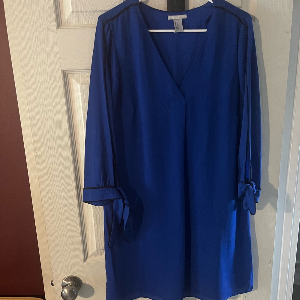 Blue dress